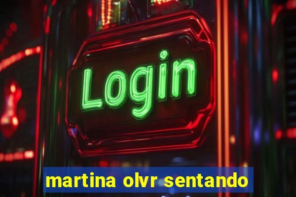 martina olvr sentando