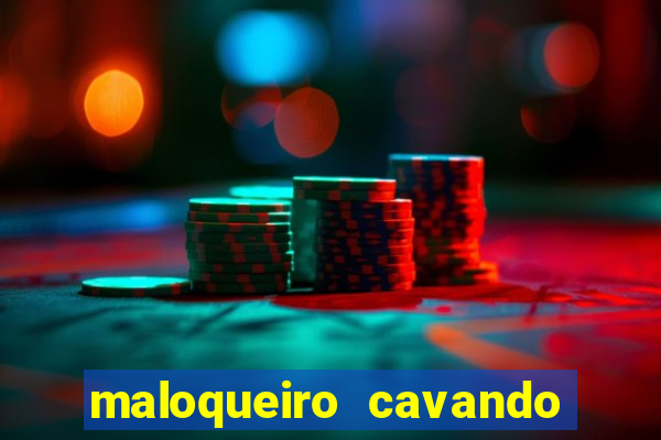 maloqueiro cavando cova censurado