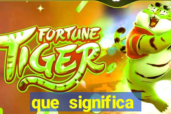 que significa sonhar tomando cerveja