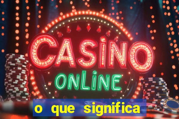o que significa quando a luz acende sozinha