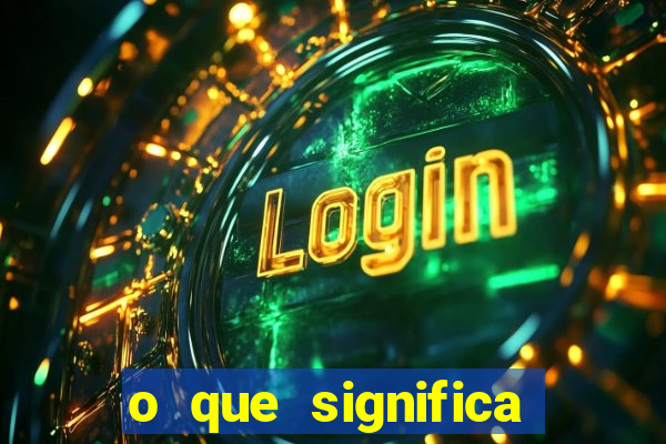 o que significa sonhar dobrando roupas