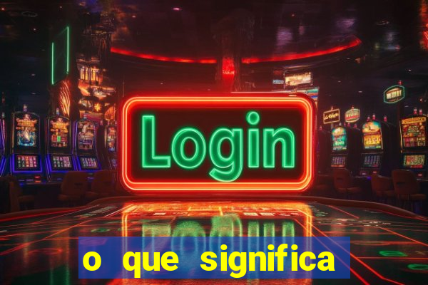 o que significa sonhar dobrando roupas