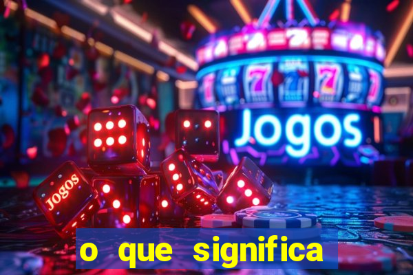 o que significa sonhar dobrando roupas