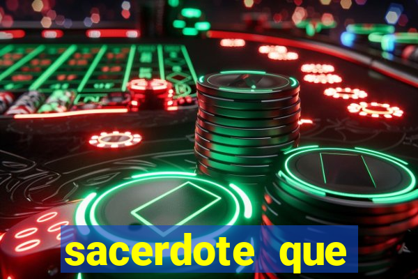 sacerdote que morreu no santo dos santos