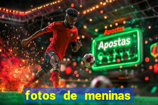 fotos de meninas no espelho fake