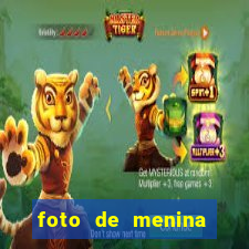 foto de menina bonita fake