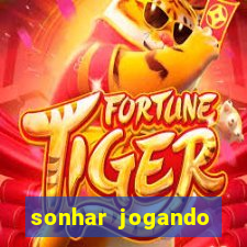 sonhar jogando futebol sendo goleiro